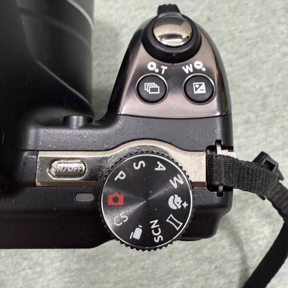 Kodak PIXPRO AZ501 Digital Camera 50x TESTED WORKING Battery Strap & Case - Picture 4 of 8